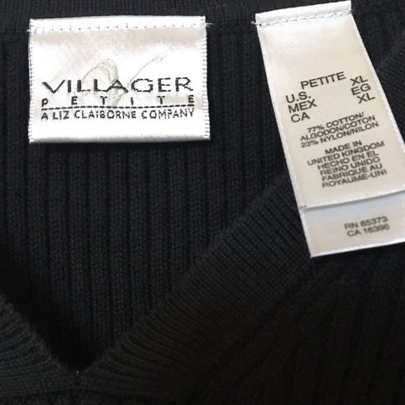 Villager by Liz Claiborne V-Neck Colorblock Top - Picture 2 of 2